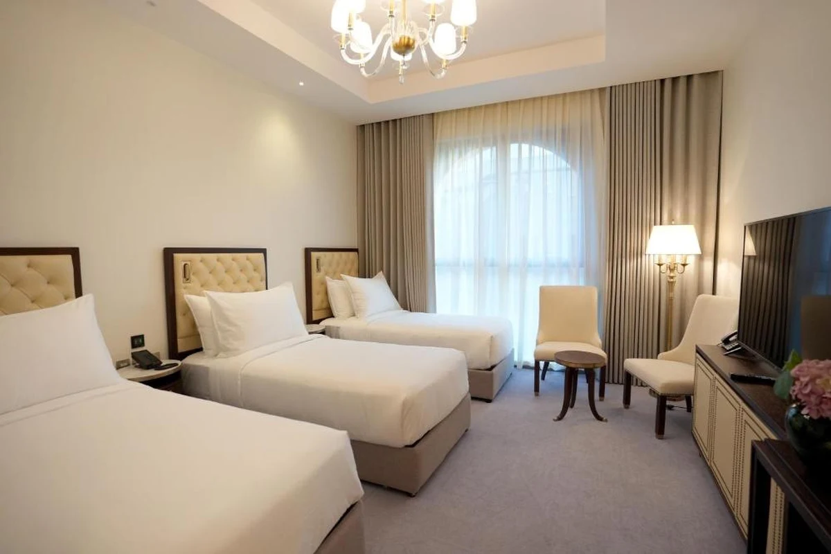 Worth Peninsula hotel guest room